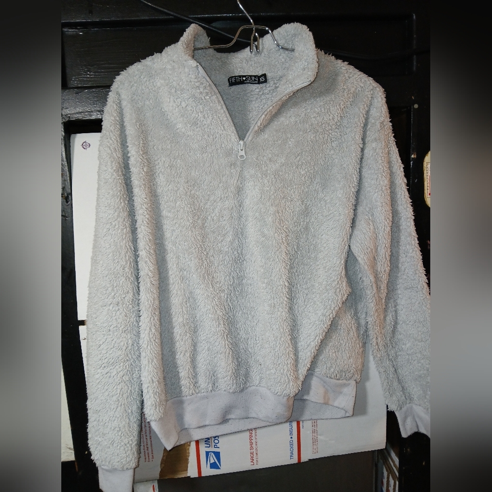 Cozy Gray Zip-Up Fleece Jacket